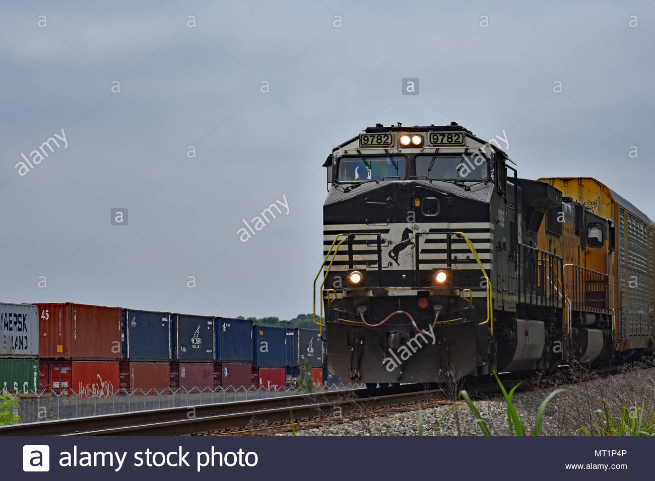 Norfolk Southern Locomotive Stock Photos & Norfolk Southern Locomotive ...