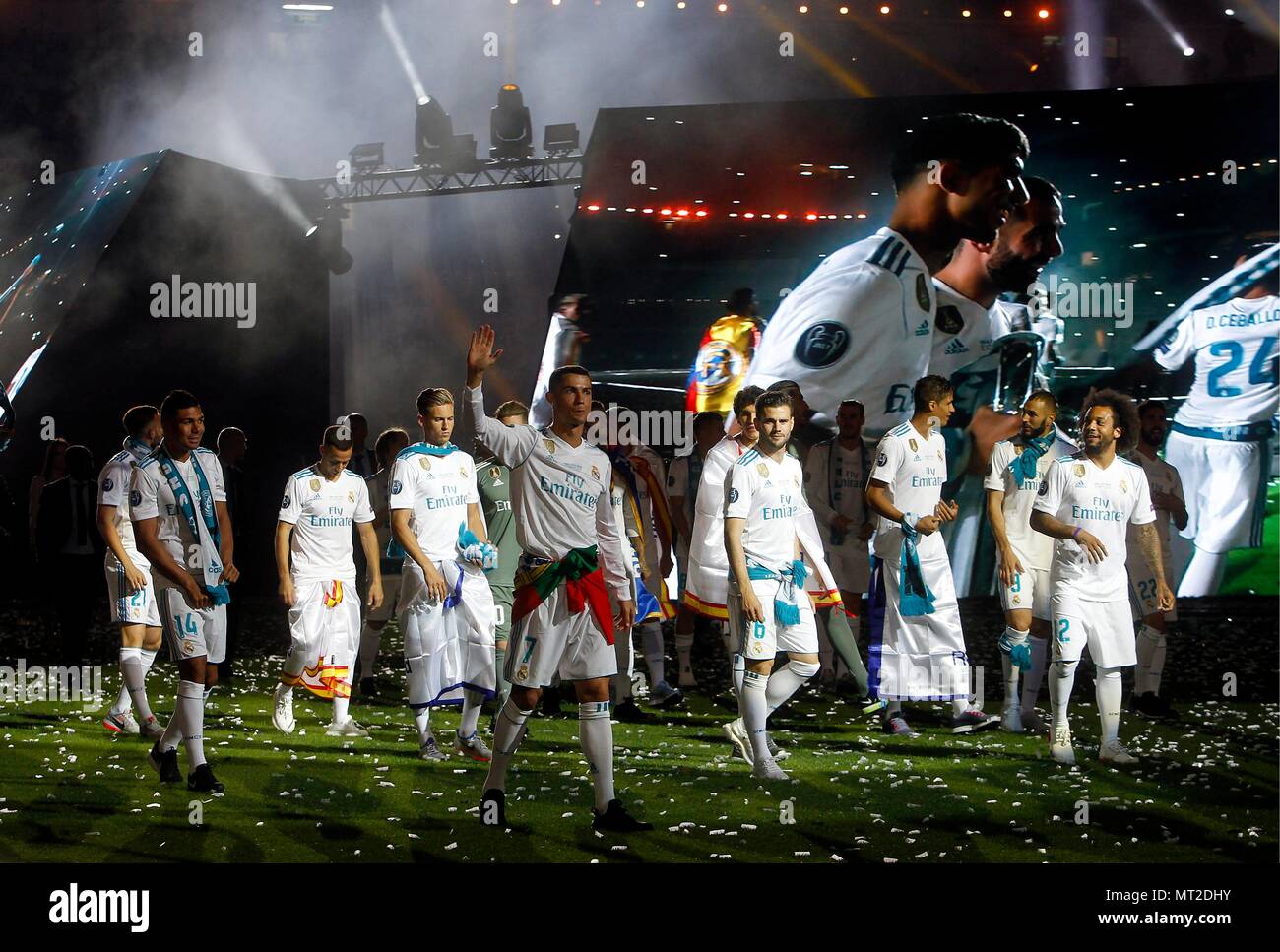 The Real Madrid soccer team celebrate with the supporters the Champions  League title for 13 th