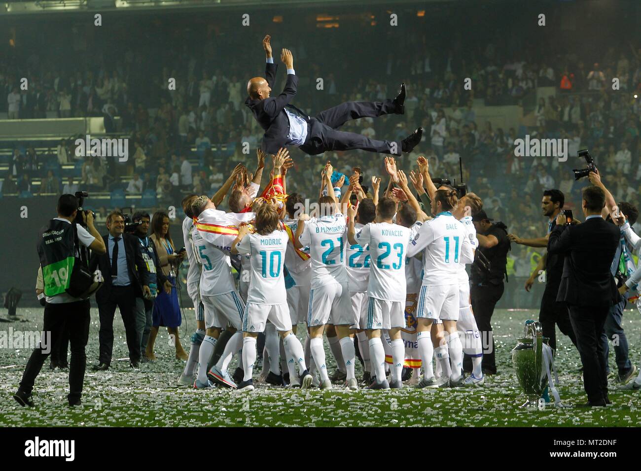 The Real Madrid soccer team celebrate with the supporters the Champions  League title for 13 th