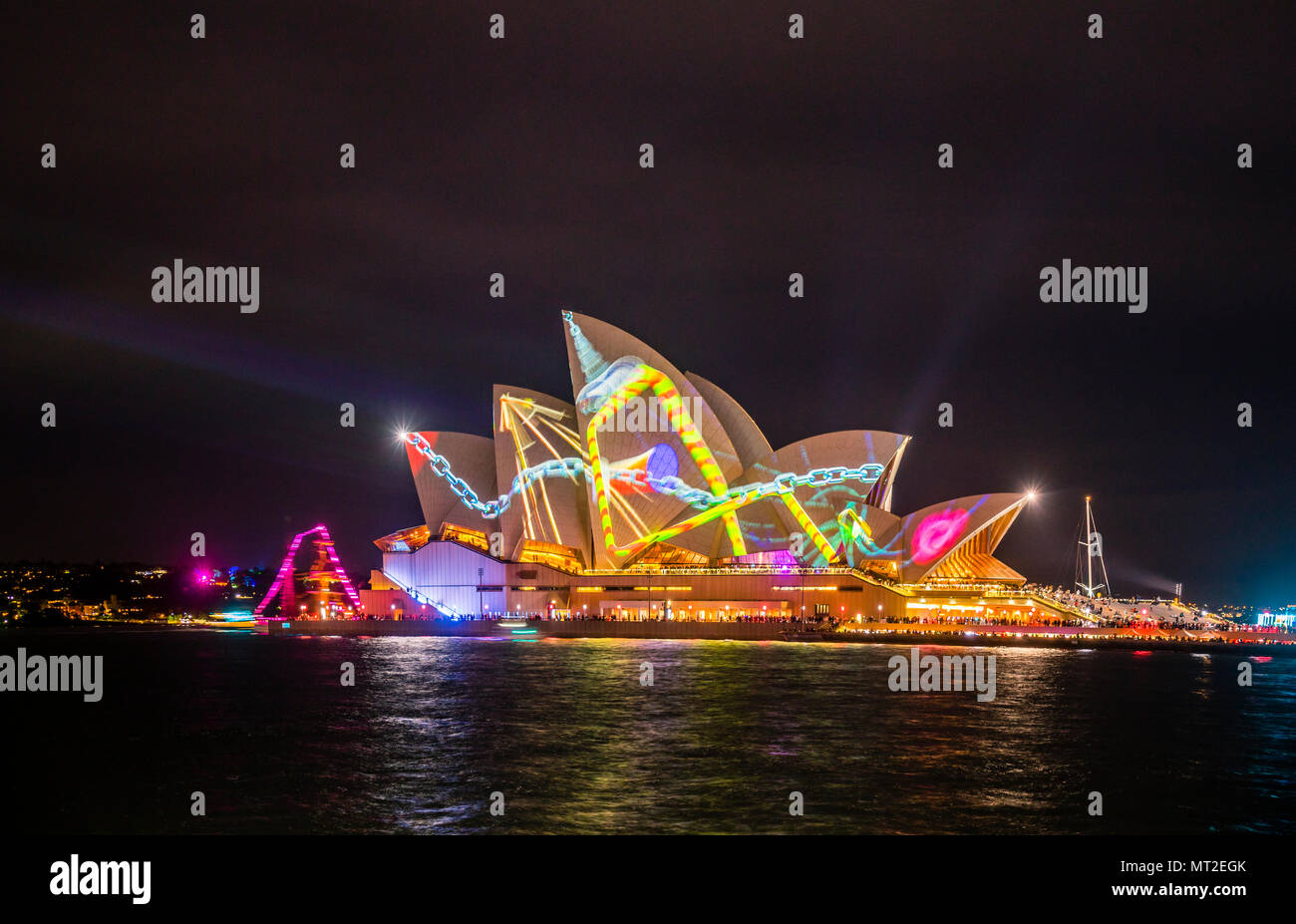 digitul sculptures designed by Australian artist Jonathan