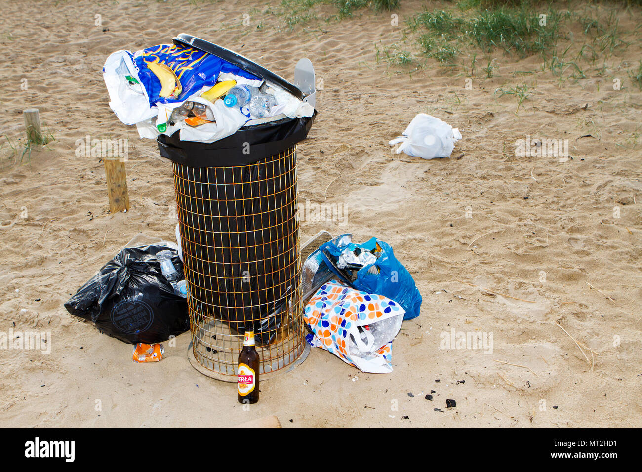 Bin blighted hires stock photography and images Alamy