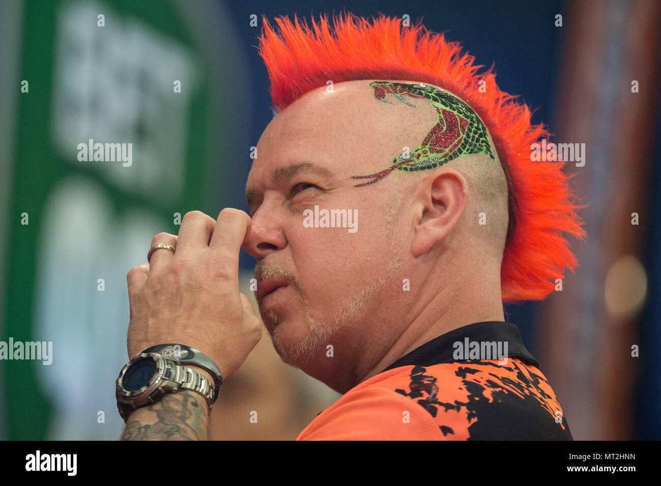 Gelsenkirchen, Deutschland. 25th May, 2018. Peter WRIGHT (ENG) thinks and  calculates after, half-length, supervised, German