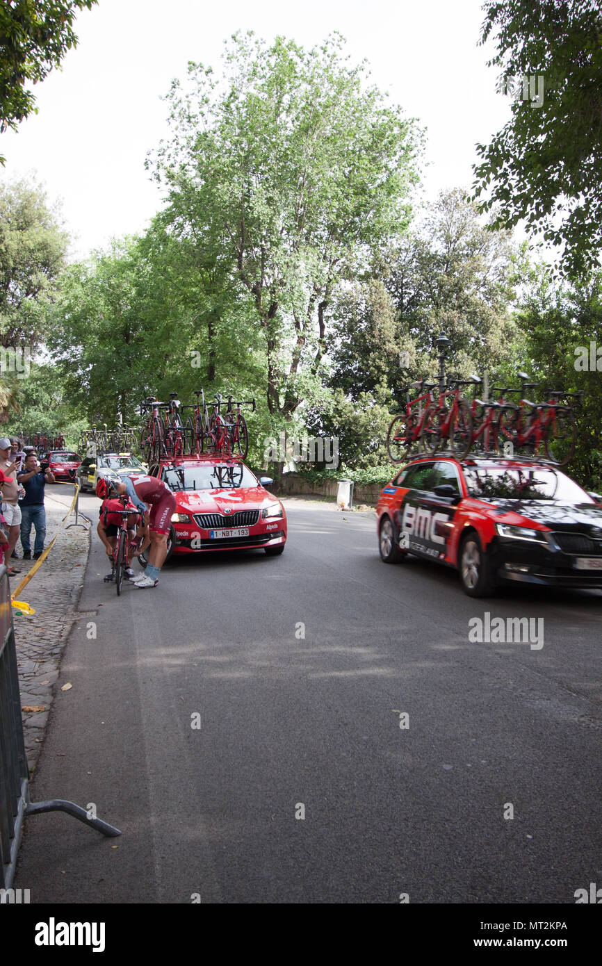 Rome, Italy. 28th May 2018. Giro d'Italia 2018: Scenes from the final circuit stage at the heart of the Capital. Credit: Stefano Senise/Alamy Live News Stock Photo