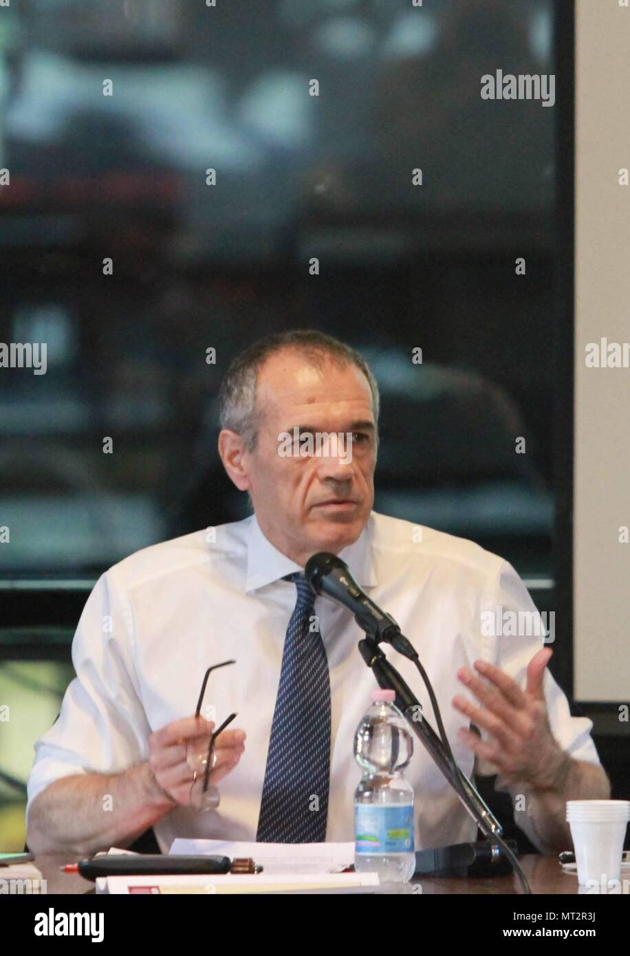 DEBATE ON PUBLIC DEBT IN STATALE WITH CARLO COTTARELLI (Alberto Cattaneo, MILAN - 2018-05-02) ps the photo can be used respecting the context in which it was taken, and without the defamatory intent of the people represented (Alberto Cattaneo, PHOTO ARCHIVE - 2018-05-28) ps the photo can be used respecting the context in which it was taken, and without the defamatory intent of the decoration of the people represented Stock Photo
