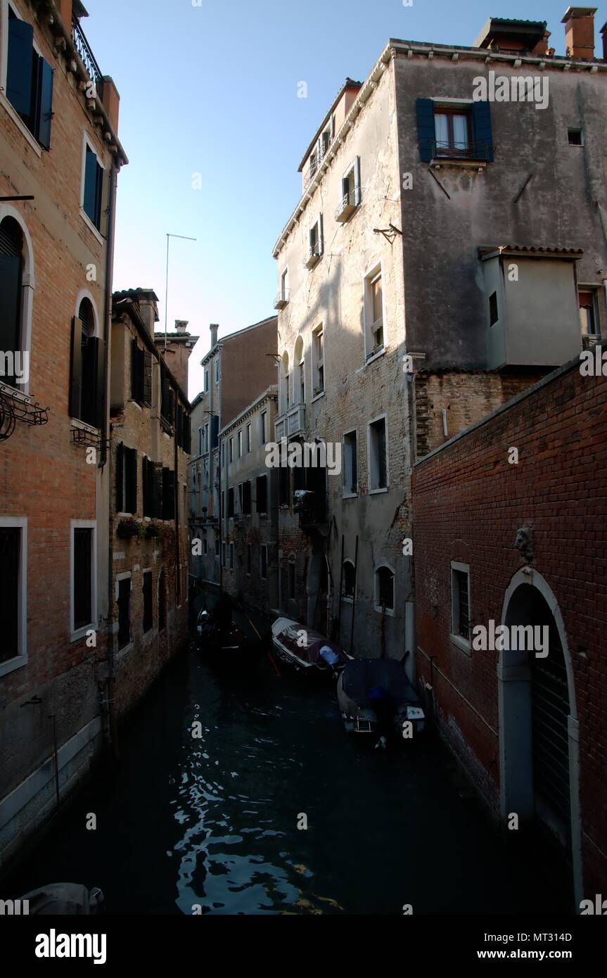 Venice Back Street High Resolution Stock Photography and Images - Alamy