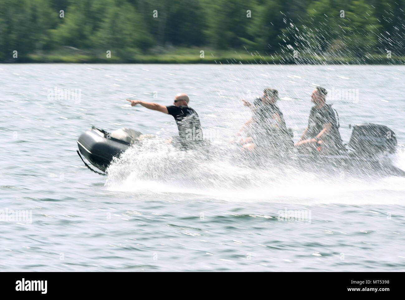 Echo Company, 4th Marine Reconnaissance (Recon) employs Rescue Swimmers