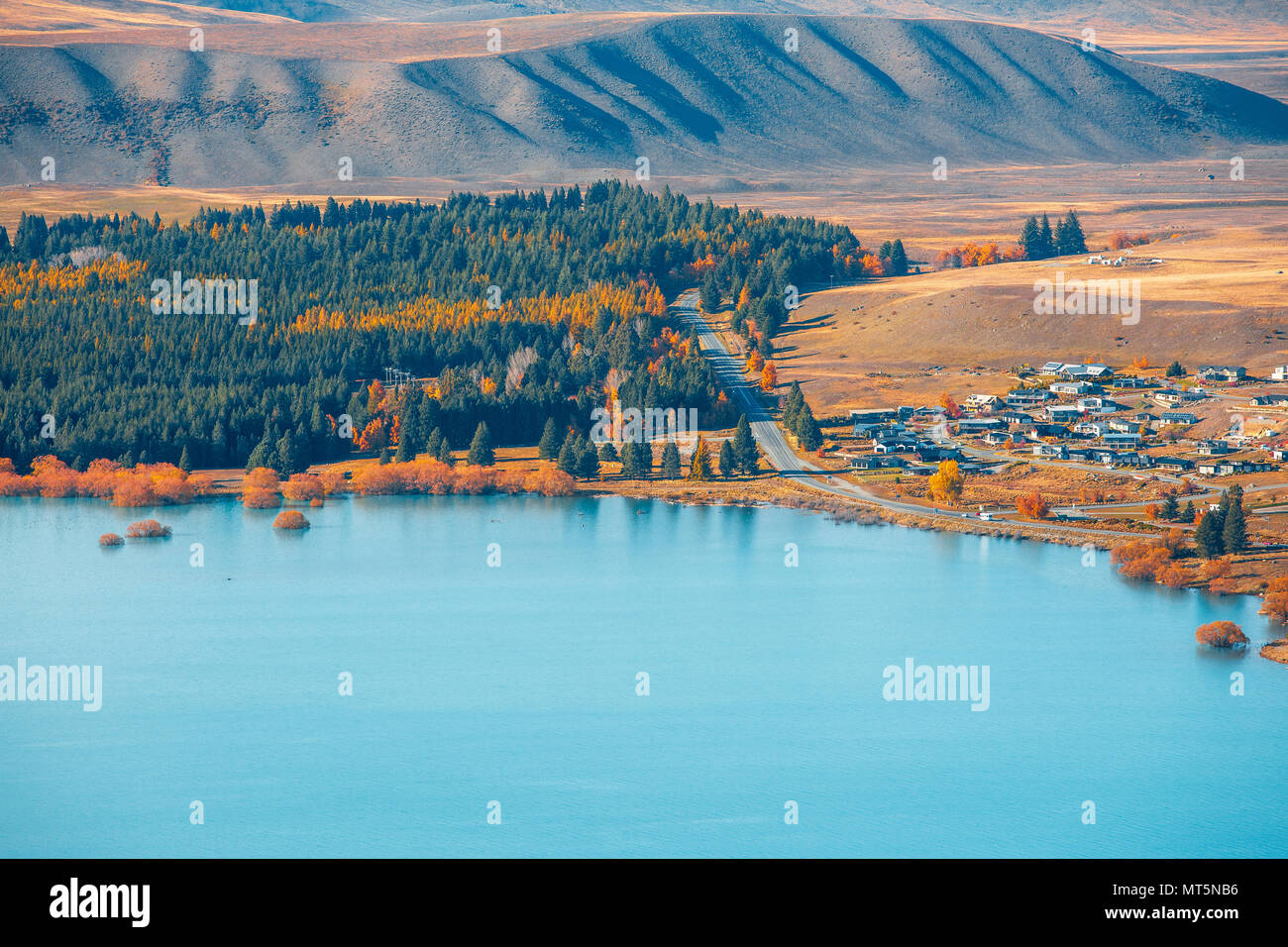 Landscape of Lake Tekapo New Zealand in fall season Stock Photo - Alamy