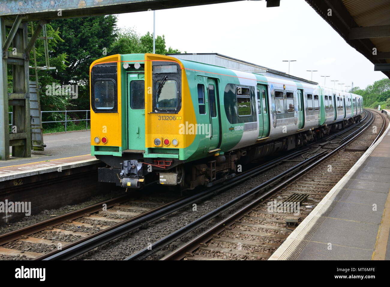Southern train in arundel hires stock photography and images Alamy