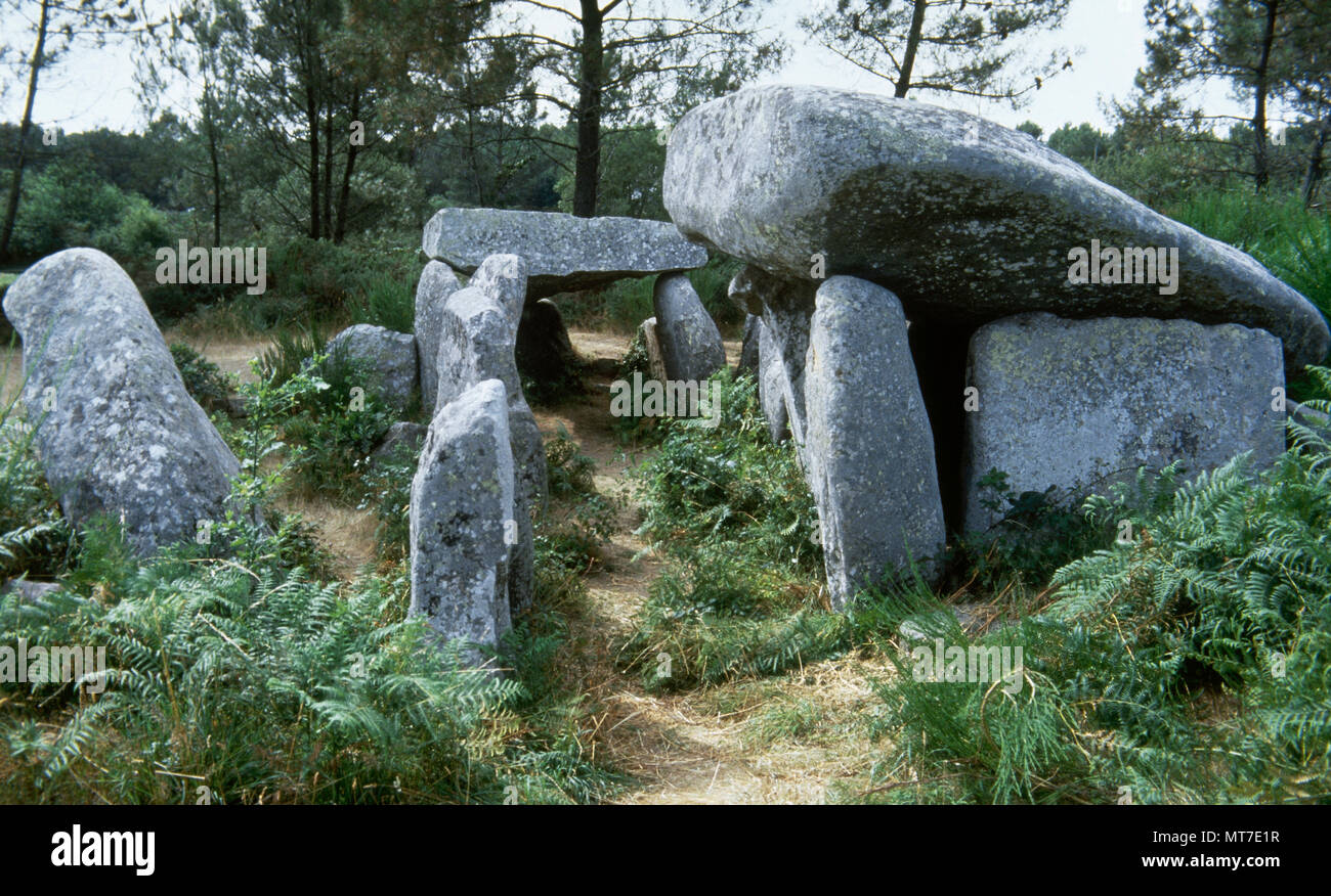 Megalithic culture. France. Southern Brittany. Dolmen of Kerival. Constructed before 4500 BC. Morbihan department. Carnac commune. Stock Photo
