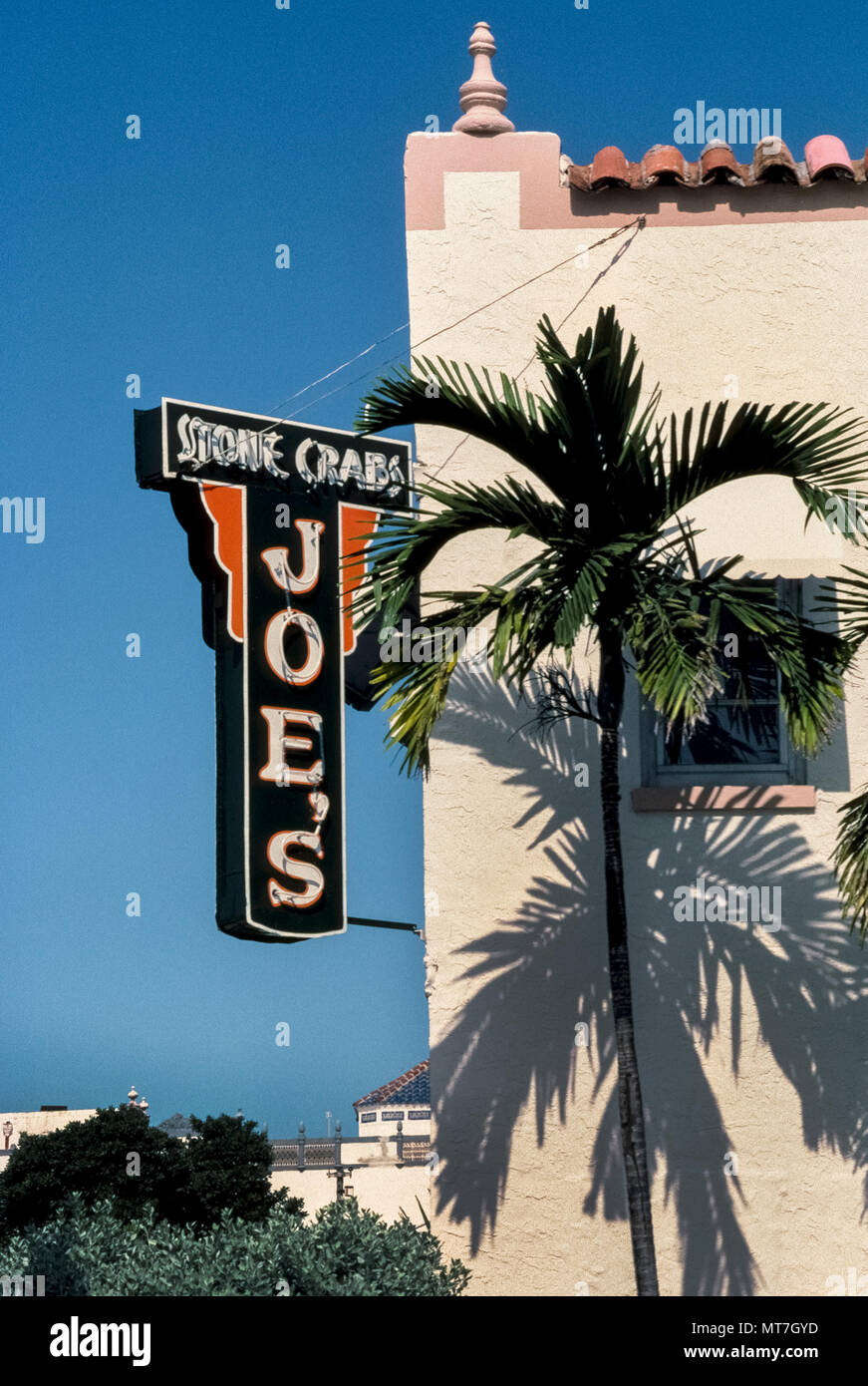 Joes crabs hires stock photography and images Alamy