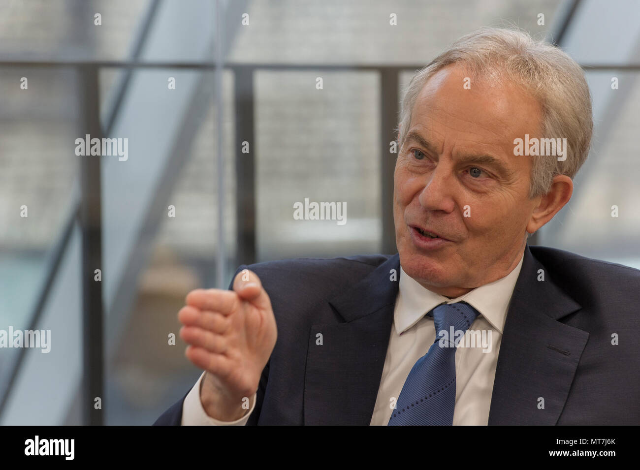 Ex prime minister tony blair hi-res stock photography and images - Alamy
