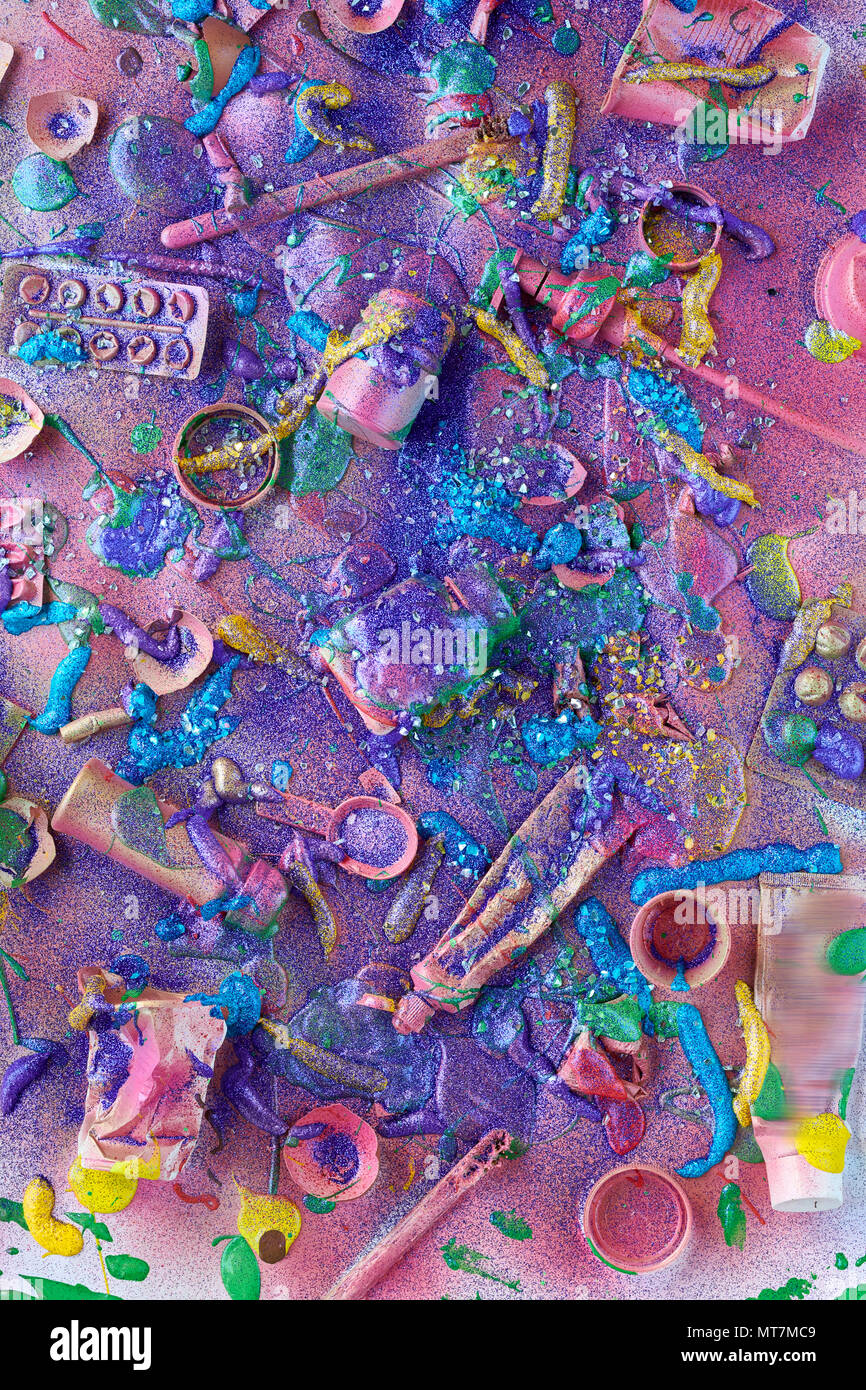 Trash pile hires stock photography and images Alamy