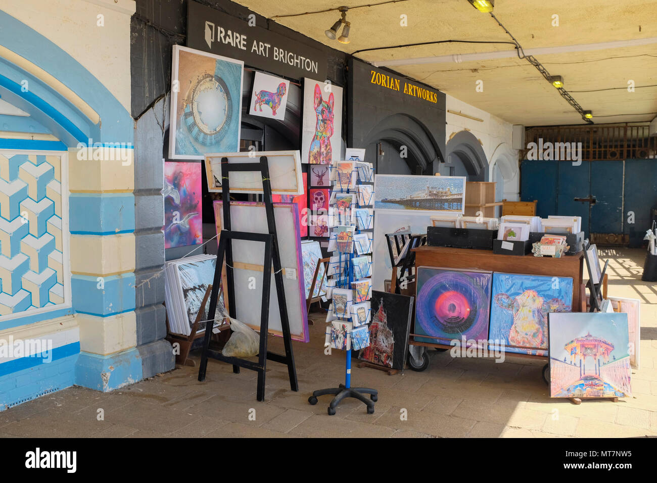 Art Shop, Kings Road Arches, Brighton, East Sussex, England, United Kingdom. Stock Photo