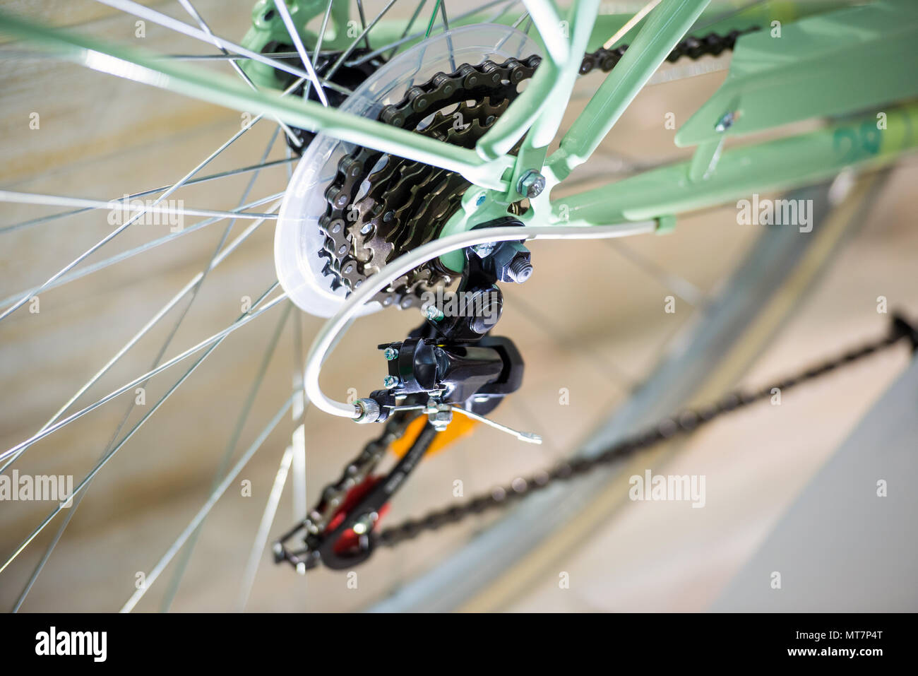 rear gear derailleur