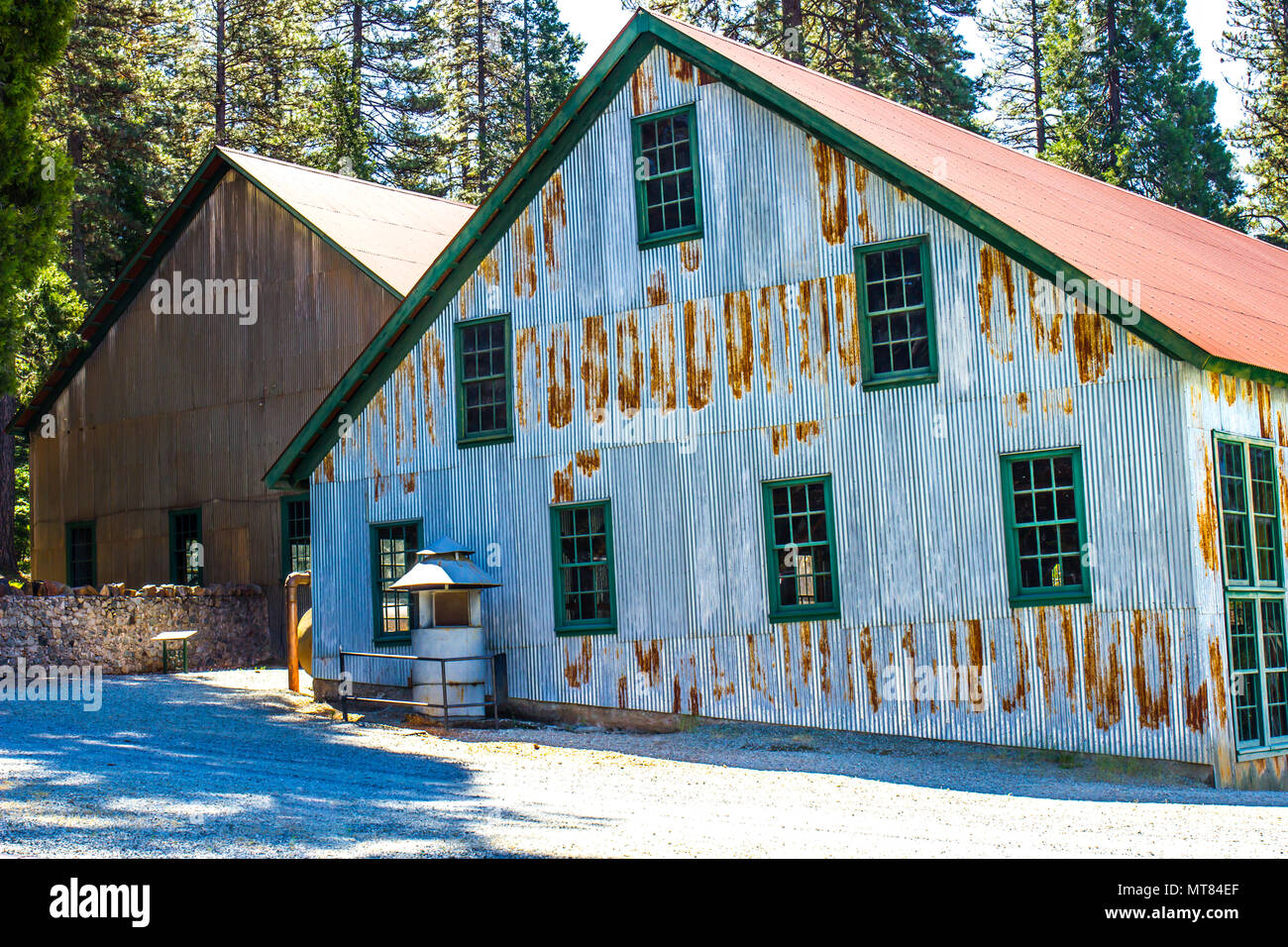Vintage Rusty Tin Buildings Once Used In Mining Operations Stock Photo ...