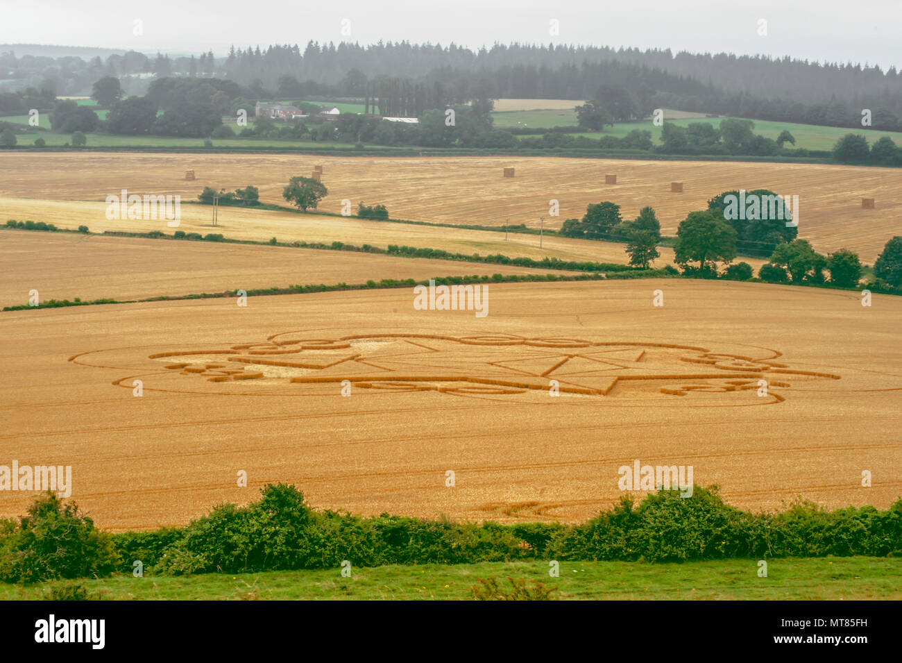 Crop Circles Wiltshire High Resolution Stock Photography and Images - Alamy Famous Crop Circle