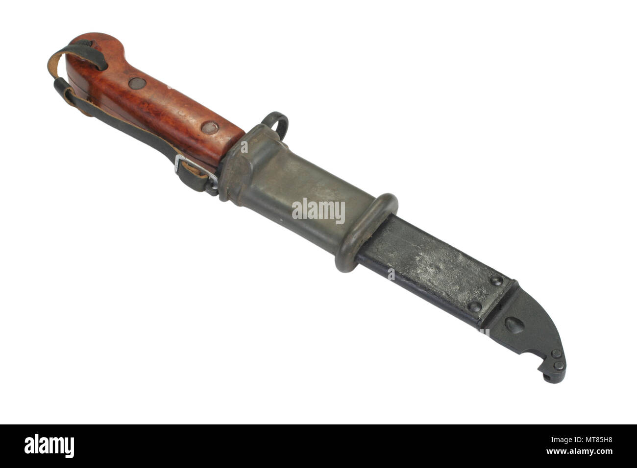 Download this stock image: AK 47 bayonet and scabbard isolated on white - M...