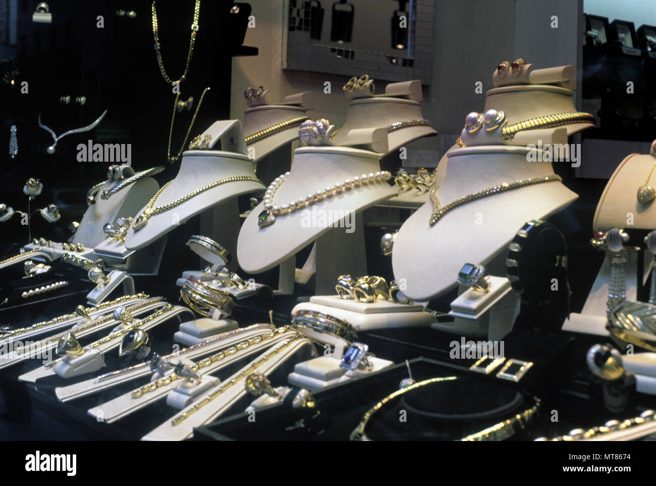 1988 HISTORICAL GOLD JEWELRY IN SHOP WINDOW DISPLAY Stock Photo Alamy