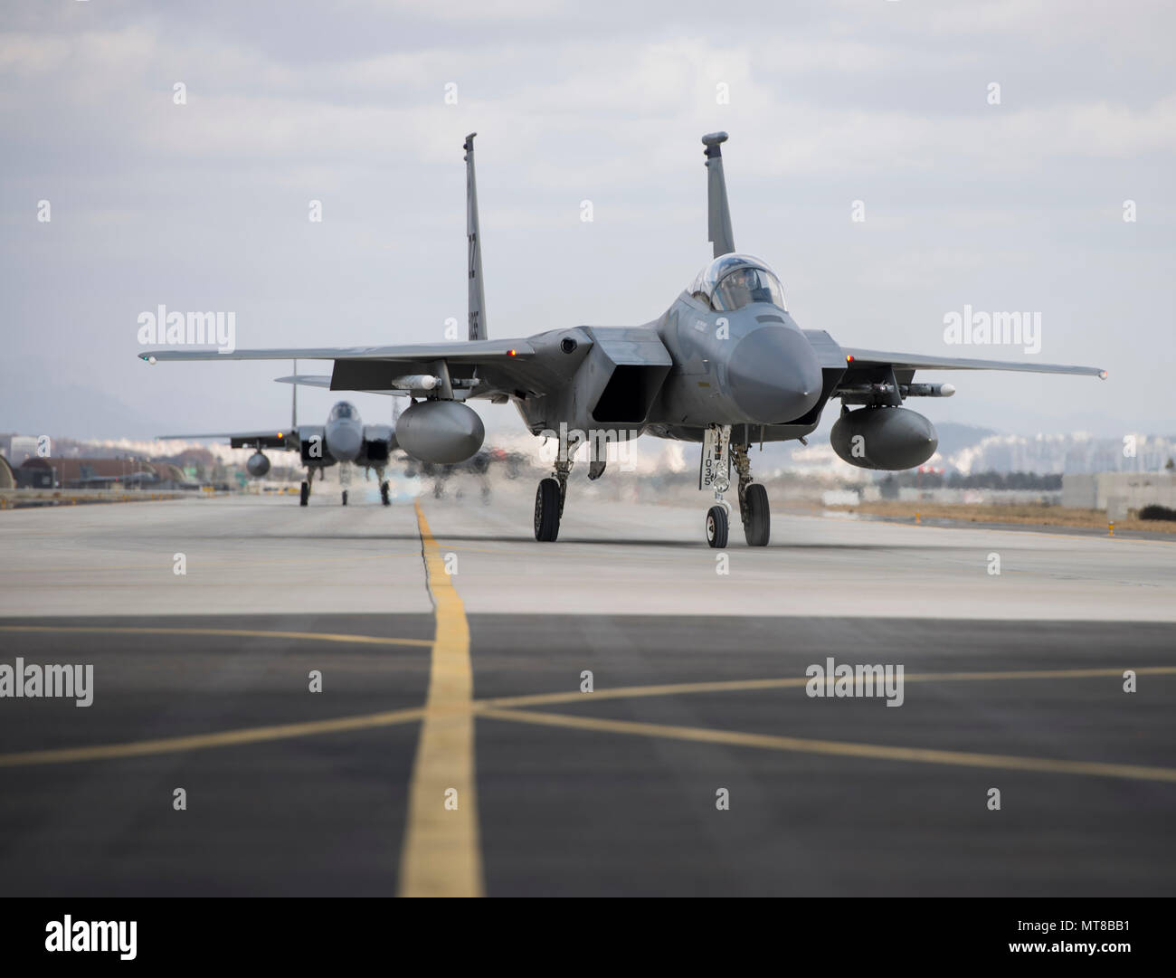 United states fighter jet korea hi-res stock photography and