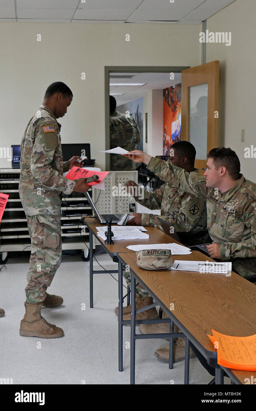 Soldiers across 10th Mountain Division made their way through a Soldier Readiness Processing site in Clark Hall to complete medical screenings during Mountain Strike, an emergency deployment readiness exercise, May 12, at Fort Drum, New York. The U.S. Army Forces Command directed exercise aims to use the upcoming 2BCT rotation to the Joint Readiness Training Center, at Fort Polk, Louisiana, as an opportunity to test the combined expeditionary capabilities of 10th MTN DIV and Fort Drum as an installation.  (U.S. Army photo by Staff Sgt. Paige Behringer) Stock Photo