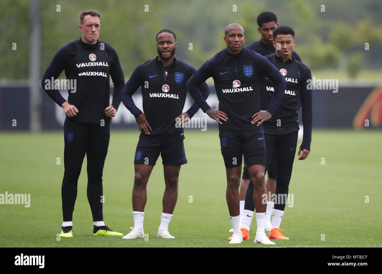 England's Ashley young (centre) during a training session at St George's Park, Burton. PRESS ASSOCIATION Photo. Picture date: Monday May 28, 2018. See PA story SOCCER England. Photo credit should read: Nick Potts/PA Wire. Stock Photo