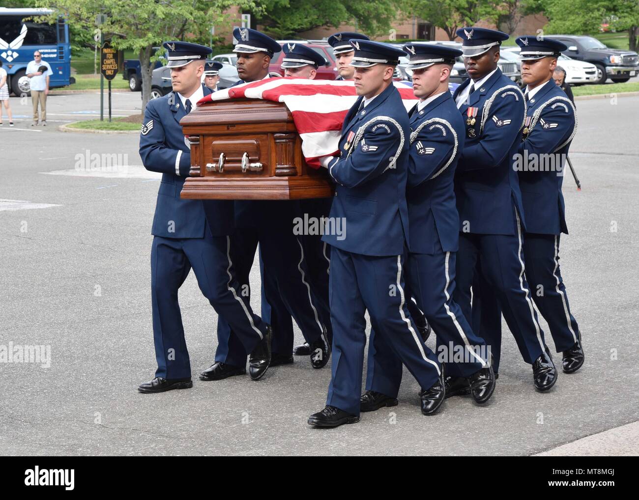 United States Air Force colonel burial at Arlington National Cemetery ...