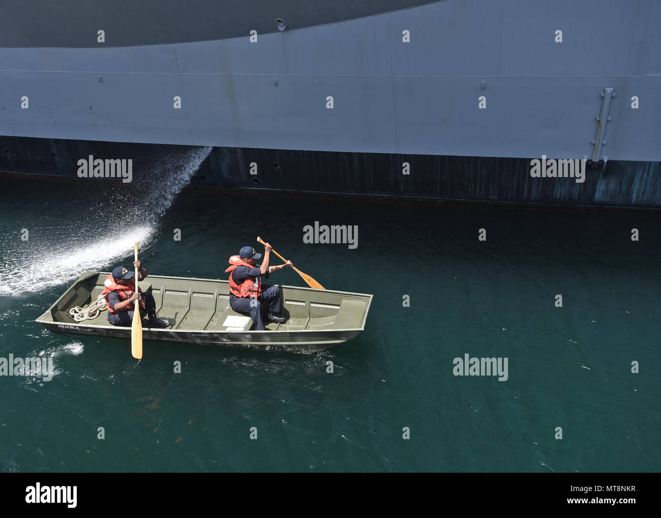 Japan uss columbus navy hi-res stock photography and images - Alamy