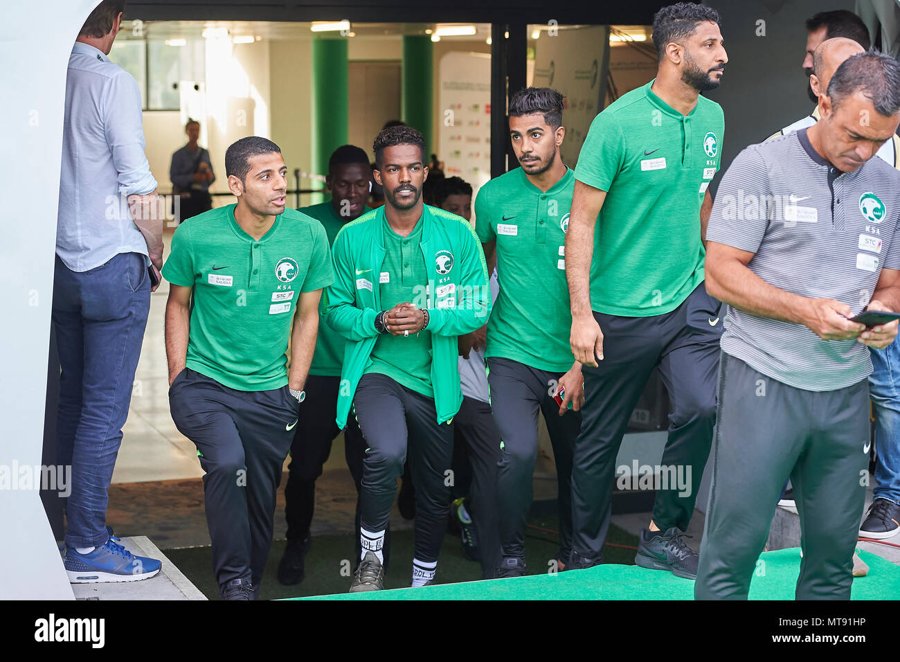 St. Gallen, Switzerland. 28th May 2018. Saudi team enters the stadium at the football World Cup 2018 preparation match Italy vs. Saudi Arabia in St. Gallen. The national team from Saudi Arabia is using the game to prepare for the 2018 FIFA World Cup final tournament in Russia while Italy did not qualify for the World Cup finals. Stock Photo