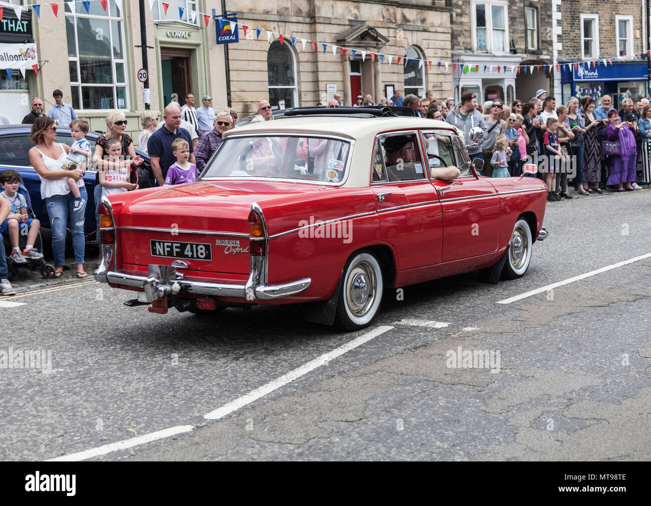 Morris oxford car hires stock photography and images Alamy