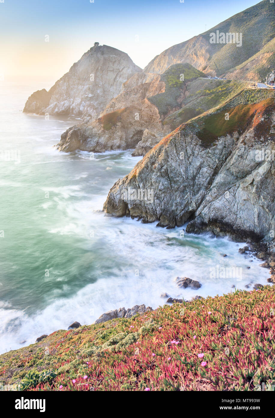 Devil's slide california hi-res stock photography and images - Alamy