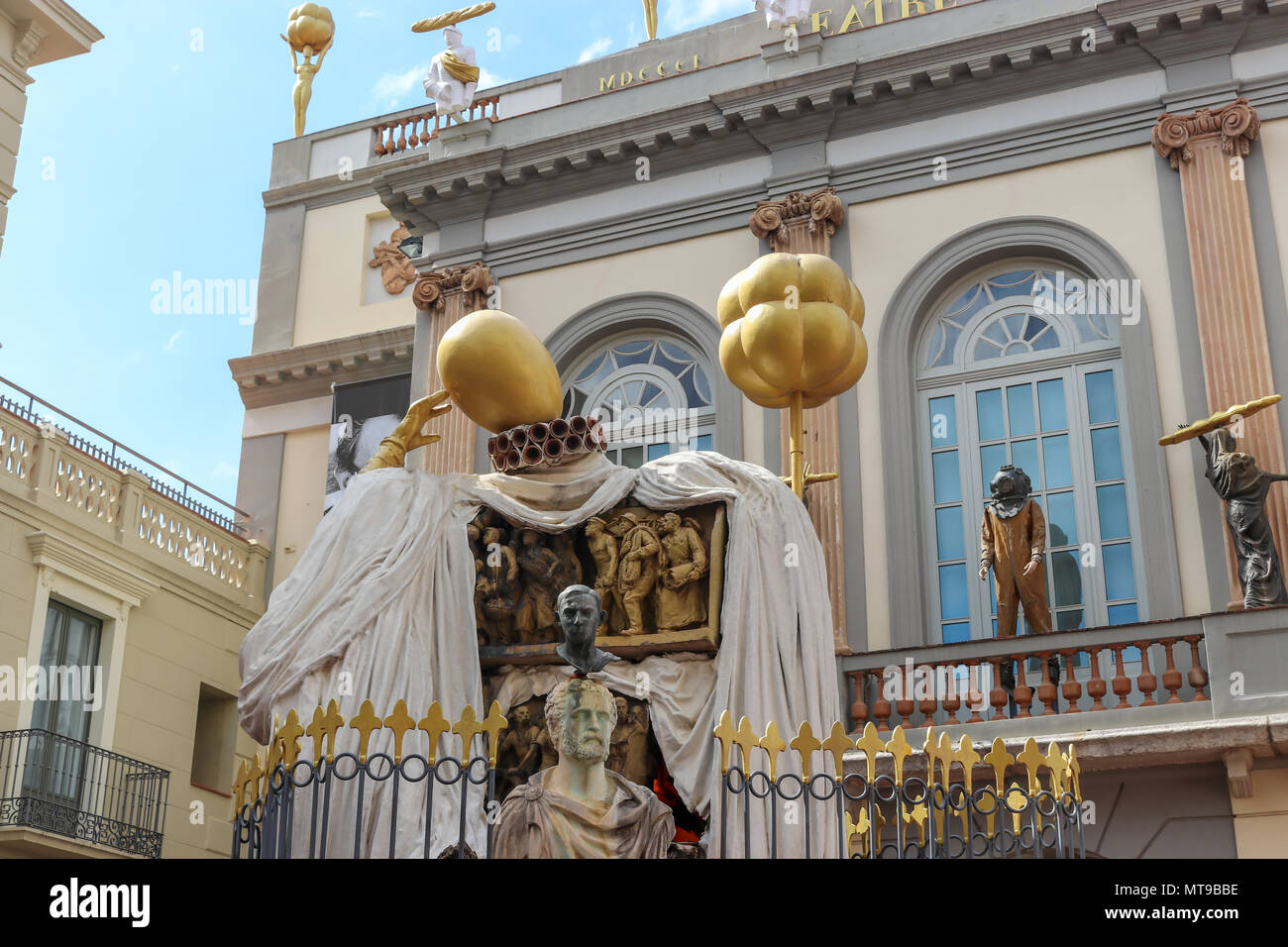 Sculpture with golden eggs outside the Salvador Dali Theatre Museum, in Figueres, Girona, Catelonia, Spain. Stock Photo