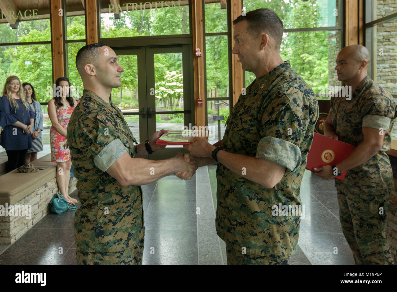 Cwo king hi-res stock photography and images - Alamy