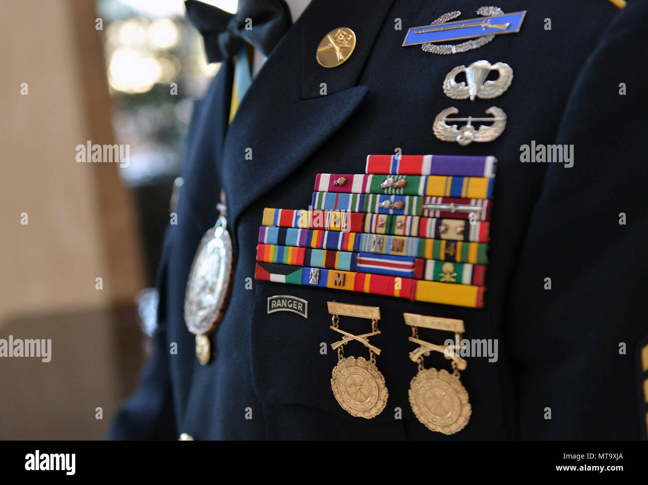 dress blue army uniform