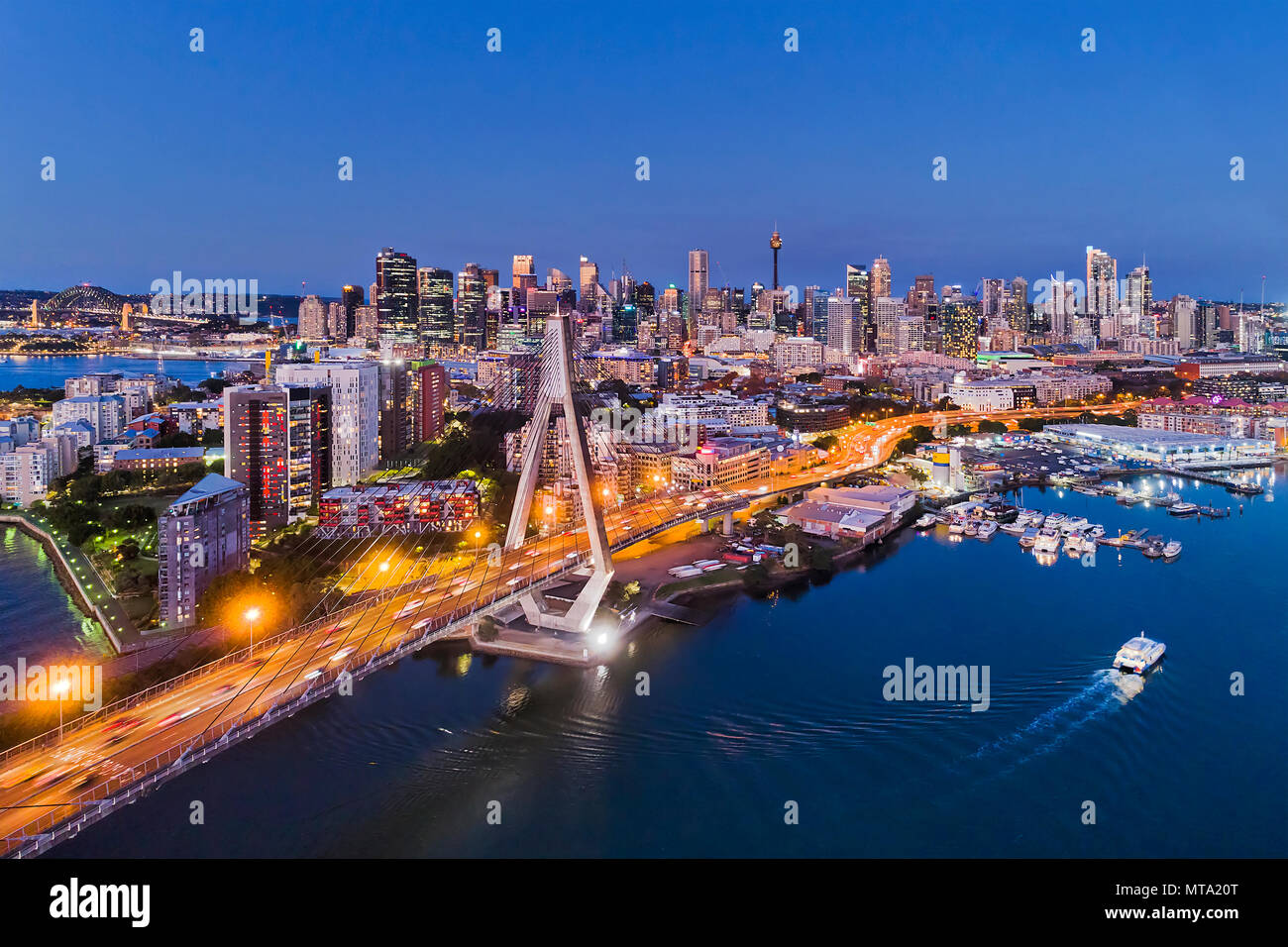 Anzac highway hires stock photography and images Alamy