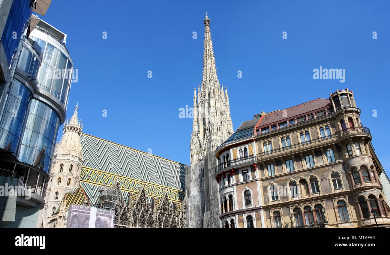 St.Stephan Cathedral (Stephansdom) and Haas-Haus in Vienna, Austria Stock Photo