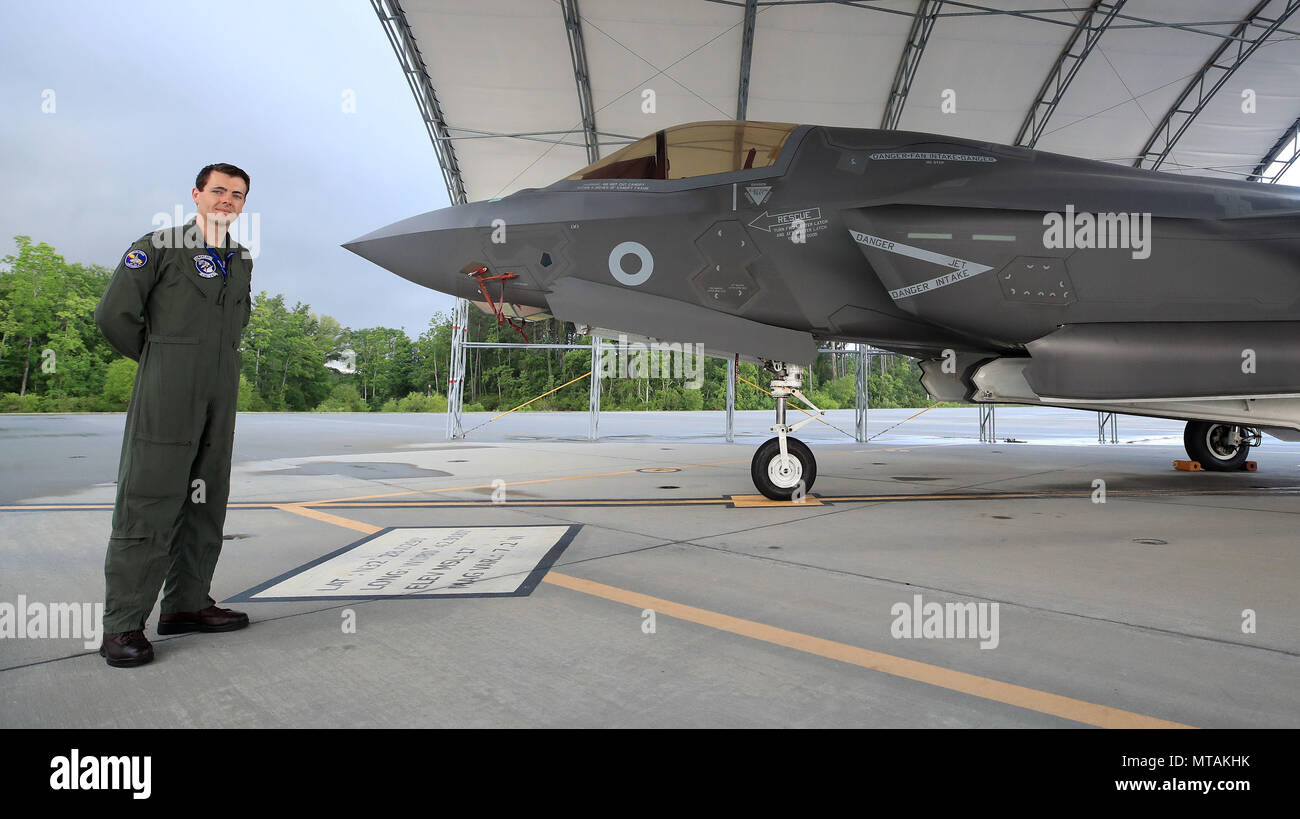 Raf F35 B Variant Beaufort Us Marines Air Base Hi-res Stock Photography ...