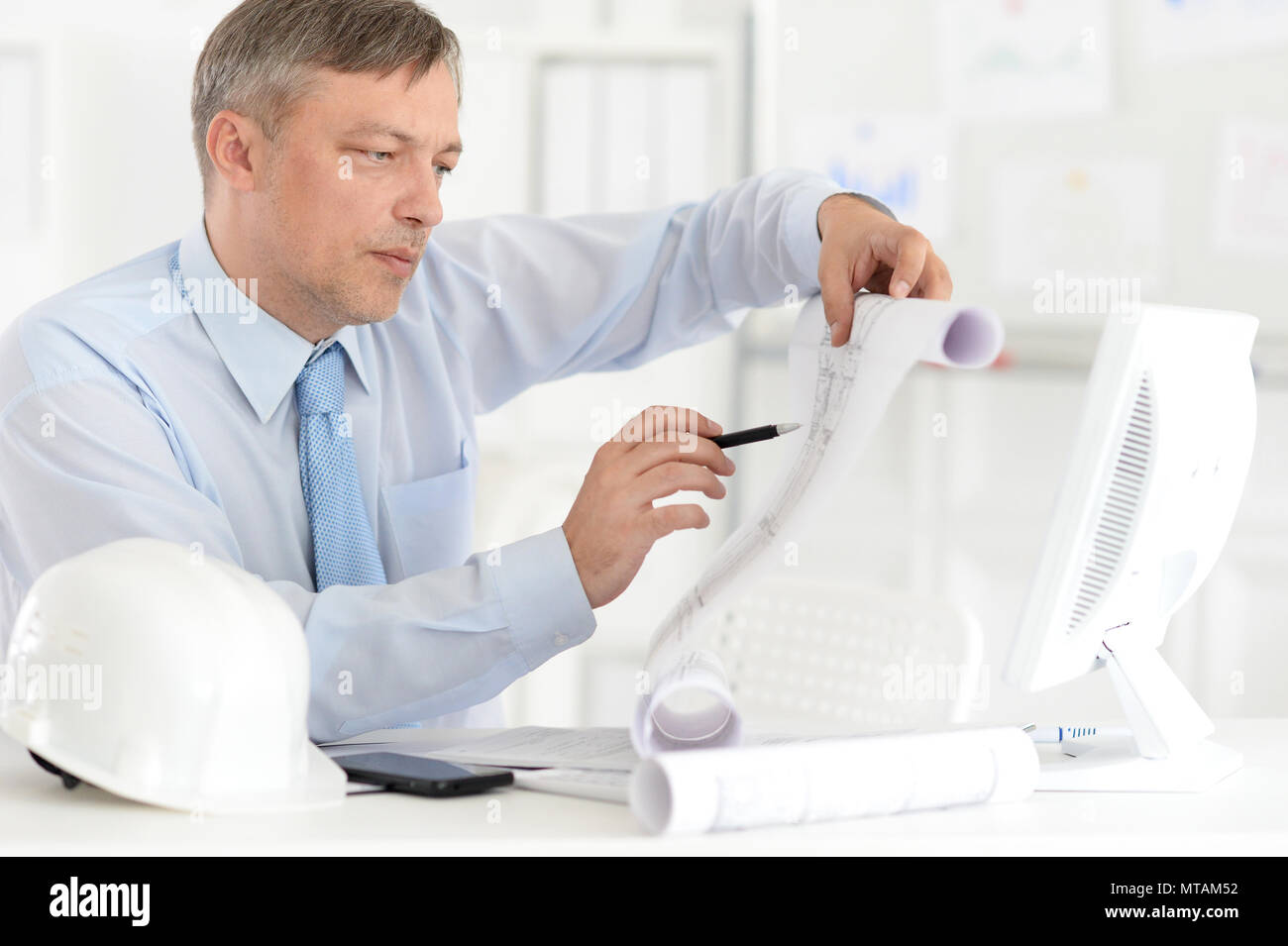 Architecture explaining work hi-res stock photography and images - Alamy