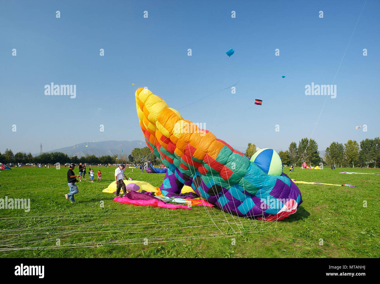 Page 2 - Bs 4 High Resolution Stock Photography and Images - Alamy