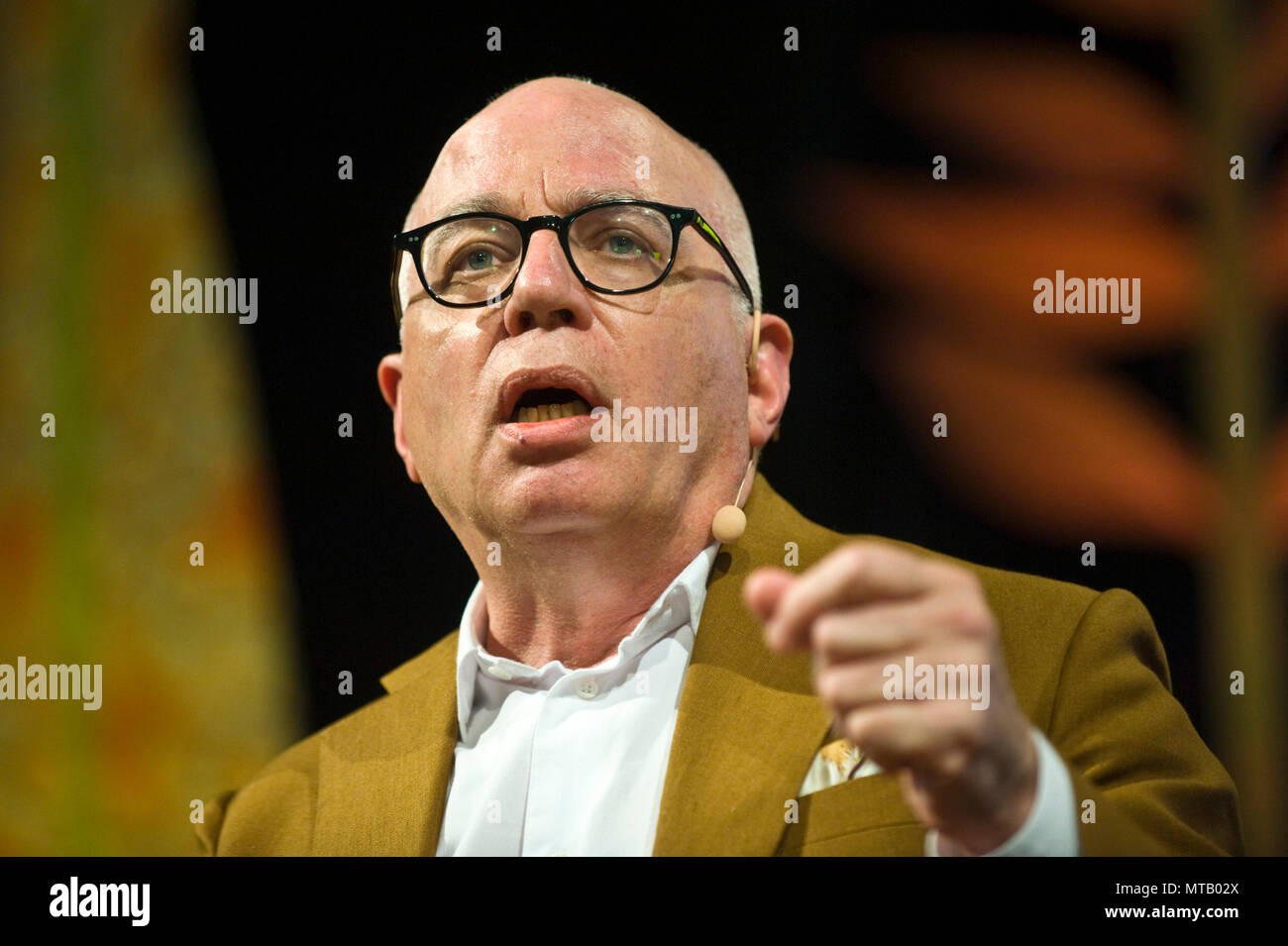 Michael Wolff journalist & author of Fire and Fury, detailing the chaos of the Trump White House, speaking on stage at Hay Festival 2018 Hay-on-Wye Powys Wales UK Stock Photo