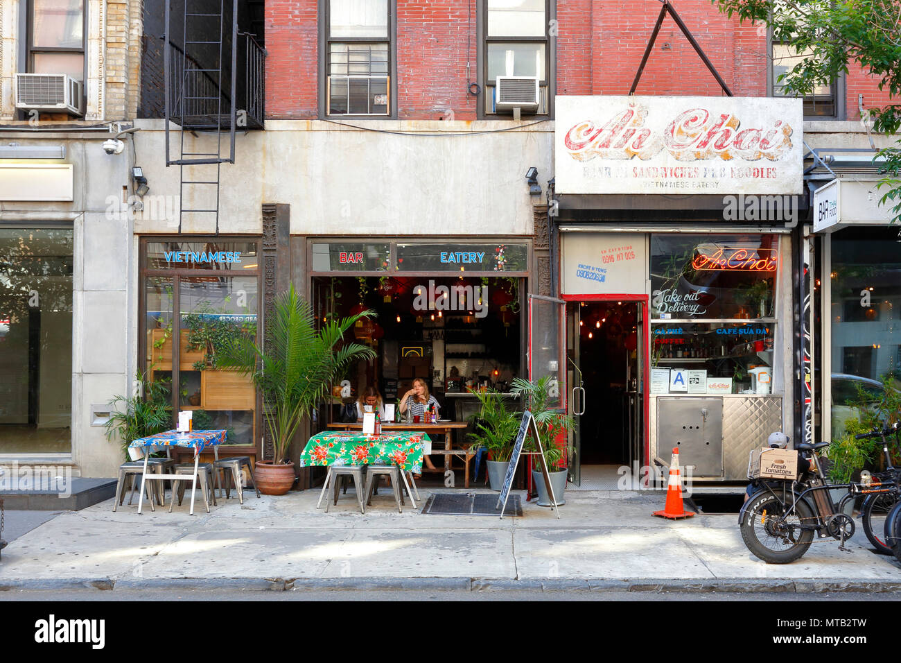 An Choi 85 Orchard St, New York, NY. exterior storefront of a Vietnamese restaurant in the Lower East Side neighborhood of Manhattan. Stock Photo