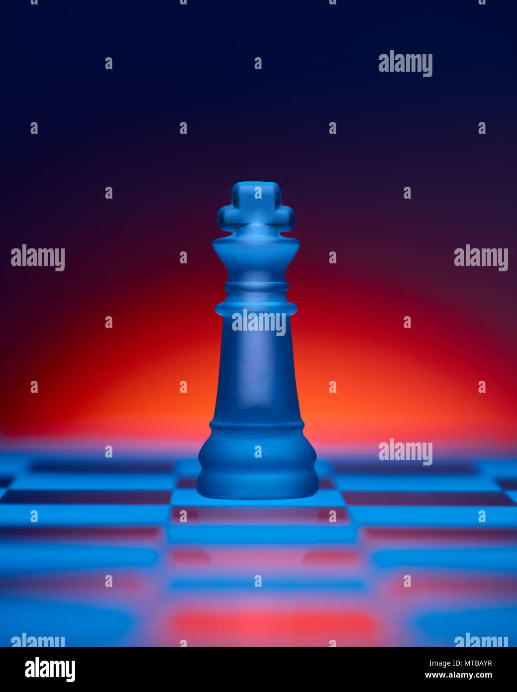 Chess piece king alone hires stock photography and images Alamy