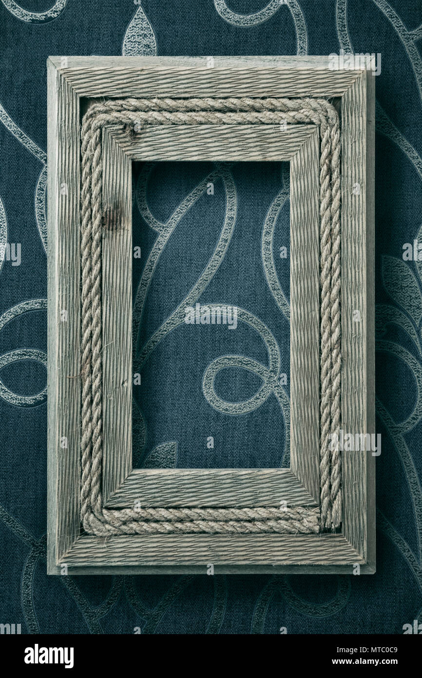 Empty picture frame wallpaper hires stock photography and images Alamy