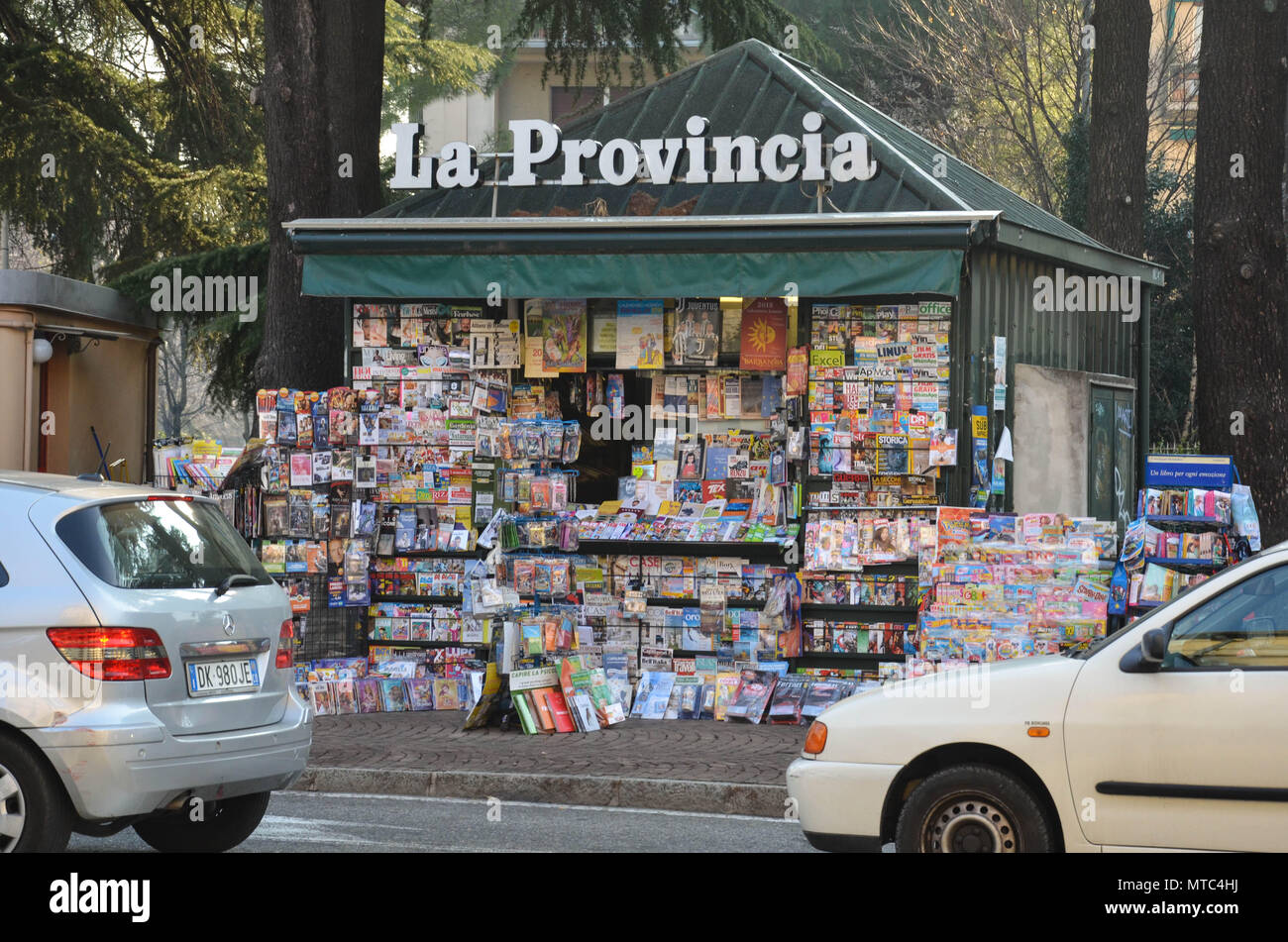 La Provincia news kiosk, The city of Como, Lake Como, Lombardy, Italy, January 2018 Stock Photo