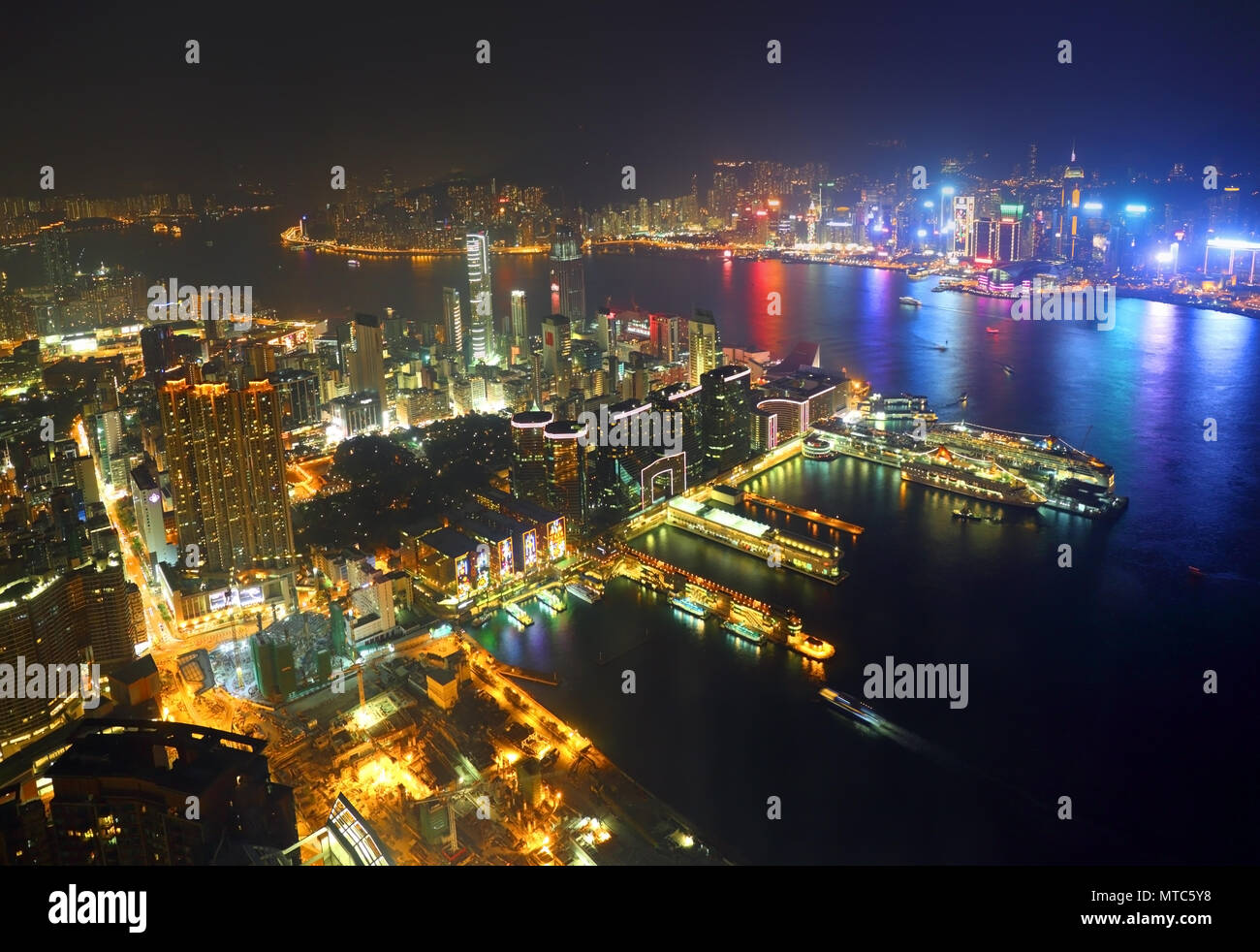 Skyline aerial view hong kong hi-res stock photography and images - Alamy