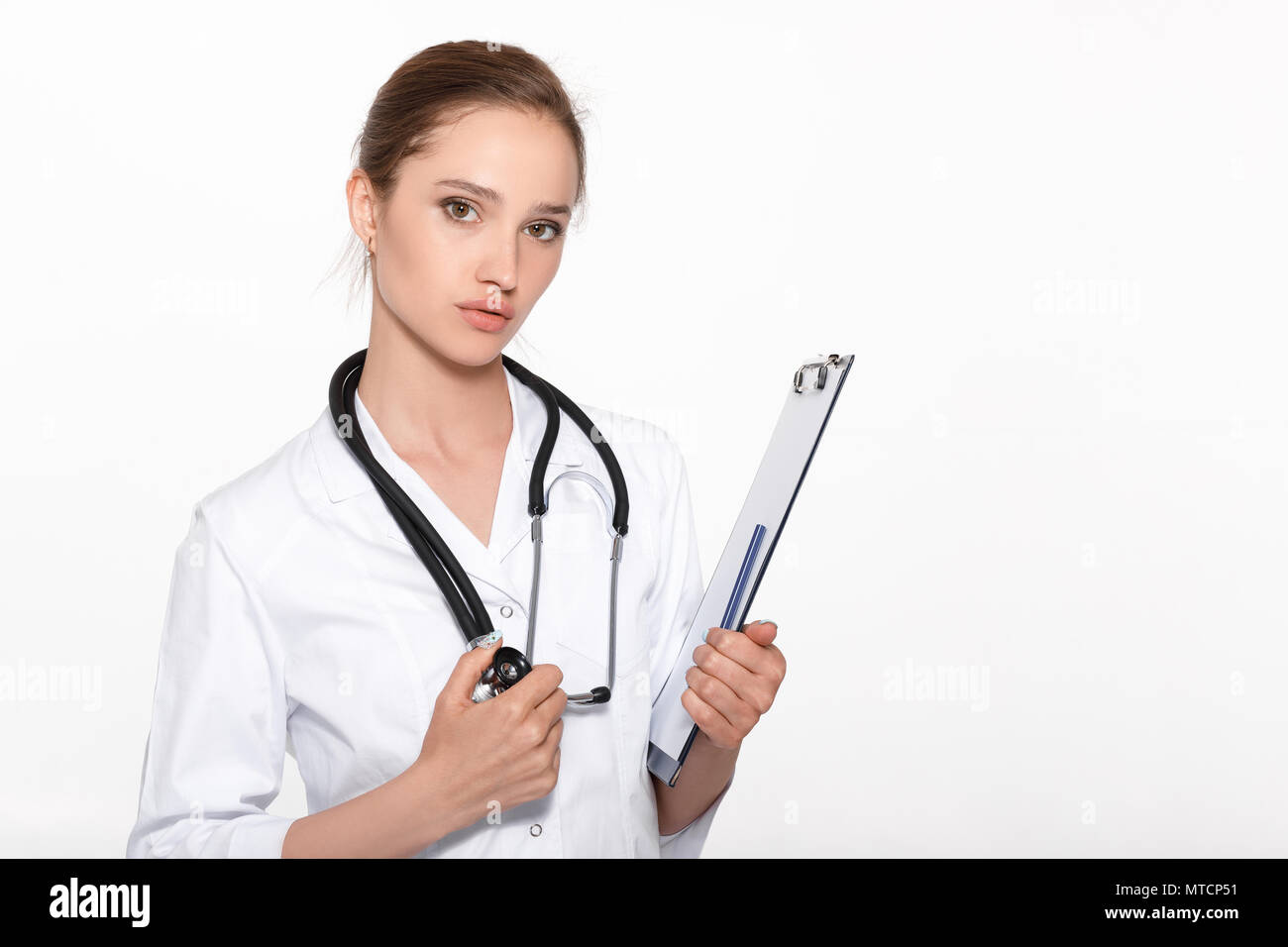 Doctor holding folder hi-res stock photography and images - Alamy