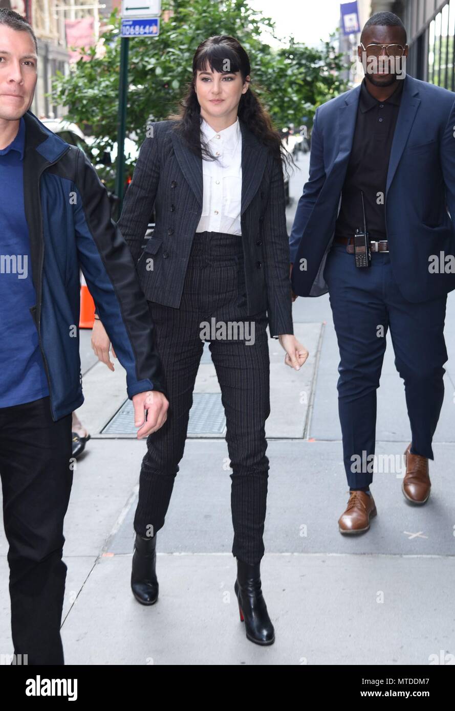 New York, NY, USA. 29th May, 2018. Shailene Woodley, seen at BUILD Series to promote ADRIFT out and about for Celebrity Candids - TUE, New York, NY May 29, 2018. Credit: Derek Storm/Everett Collection/Alamy Live News Stock Photo