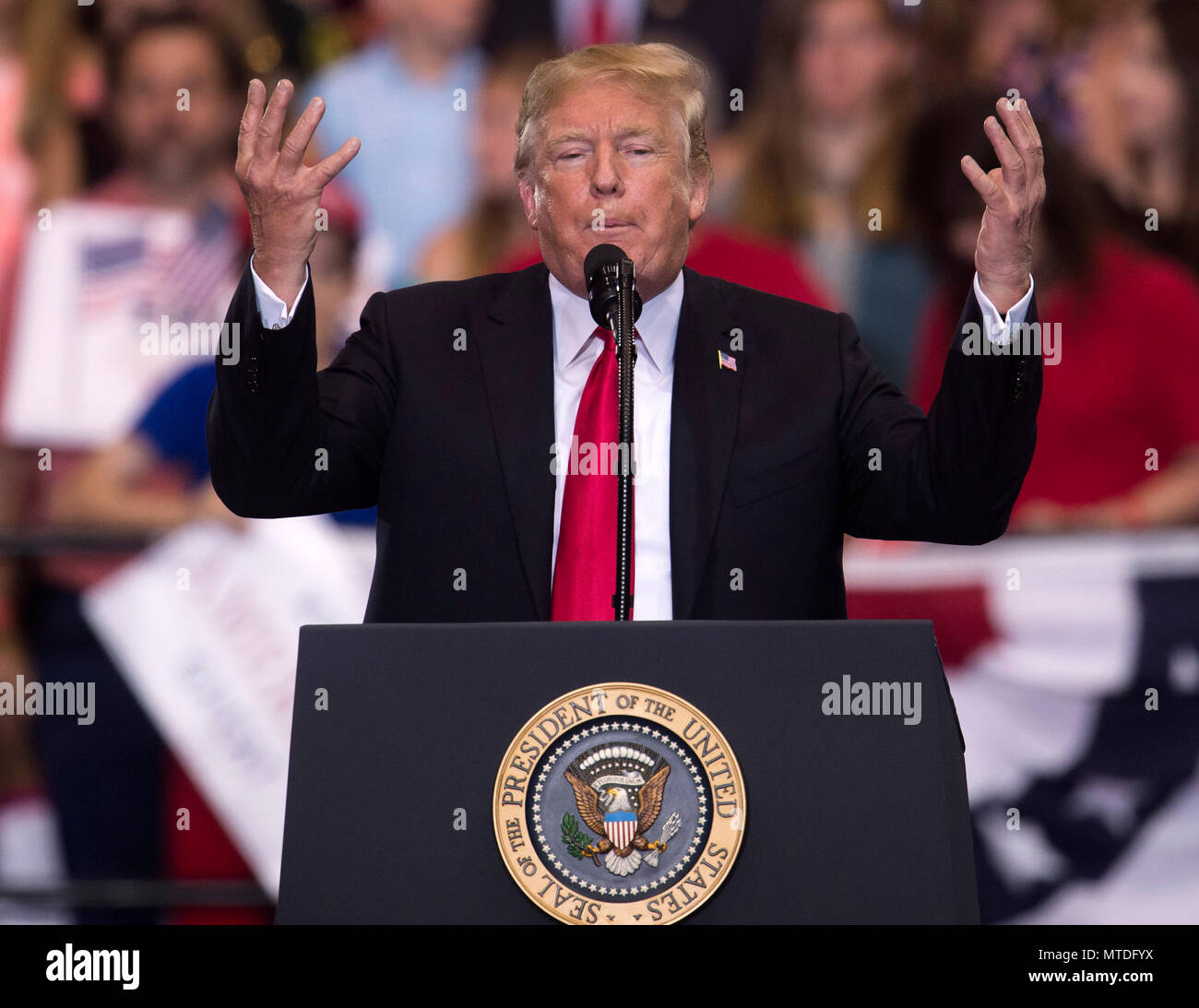 Nashville, Tennessee, USA. 29th May, 2018. President DONALD J. TRUMP during a Make America Great Again rally at the Nashville Municipal Auditorium. Credit: Brian Cahn/ZUMA Wire/Alamy Live News Stock Photo