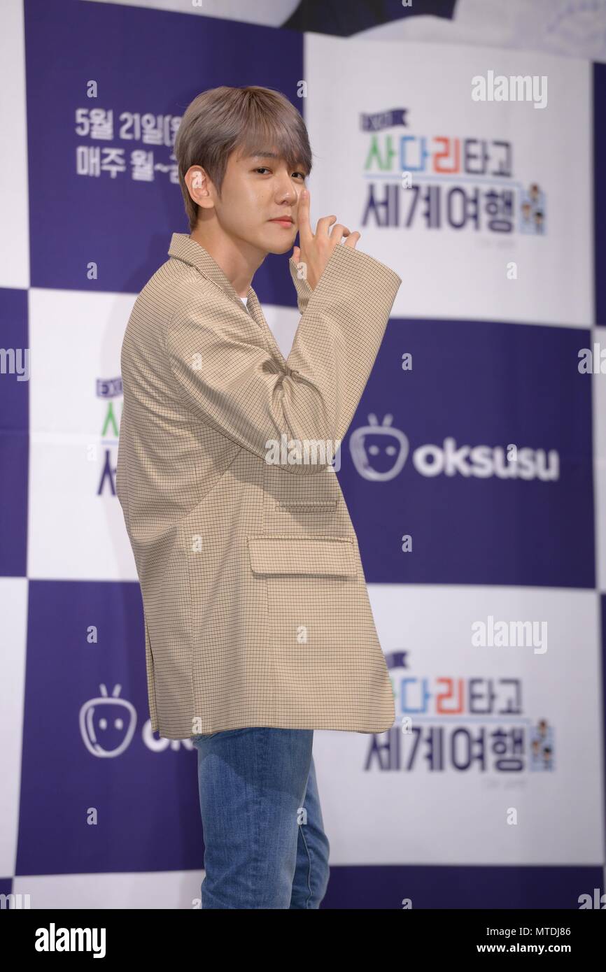 Exo Cbx Attend The Production Conference Of Tv Show Exo World Tour Cbx In Japan At Imperial Palace In Seoul Korea On 29th May 18 China And Korea Rights Out Stock Photo Alamy