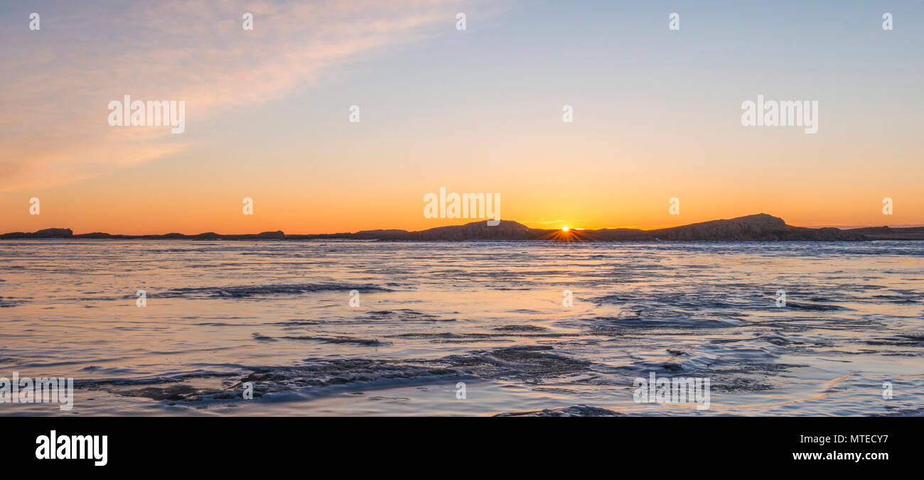 Frozen sea hi-res stock photography and images - Alamy