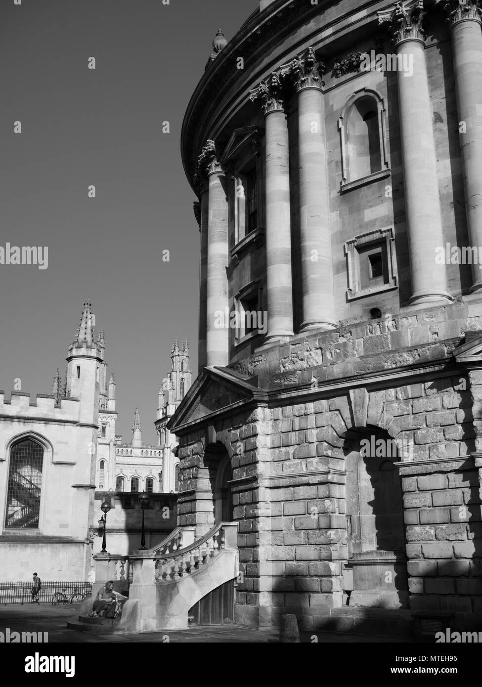 Radcliffe sq oxford Black and White Stock Photos & Images - Alamy